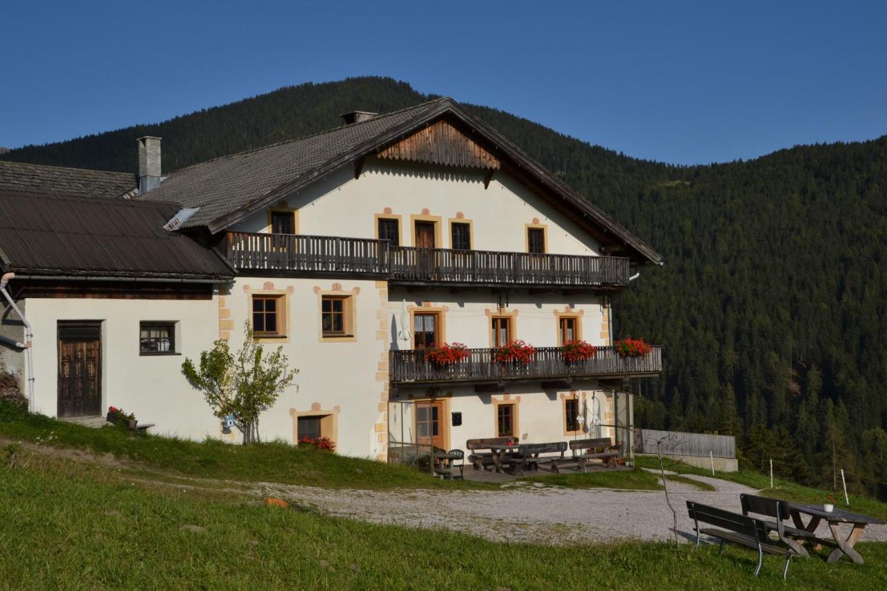 Gostnerhof Apartment Dobbiaco Exterior foto